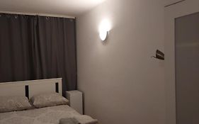 Варшава Apartamenty Roland centrum Warszawy 1 pokój w 2-pokojowym mieszkaniu Graniczna 4